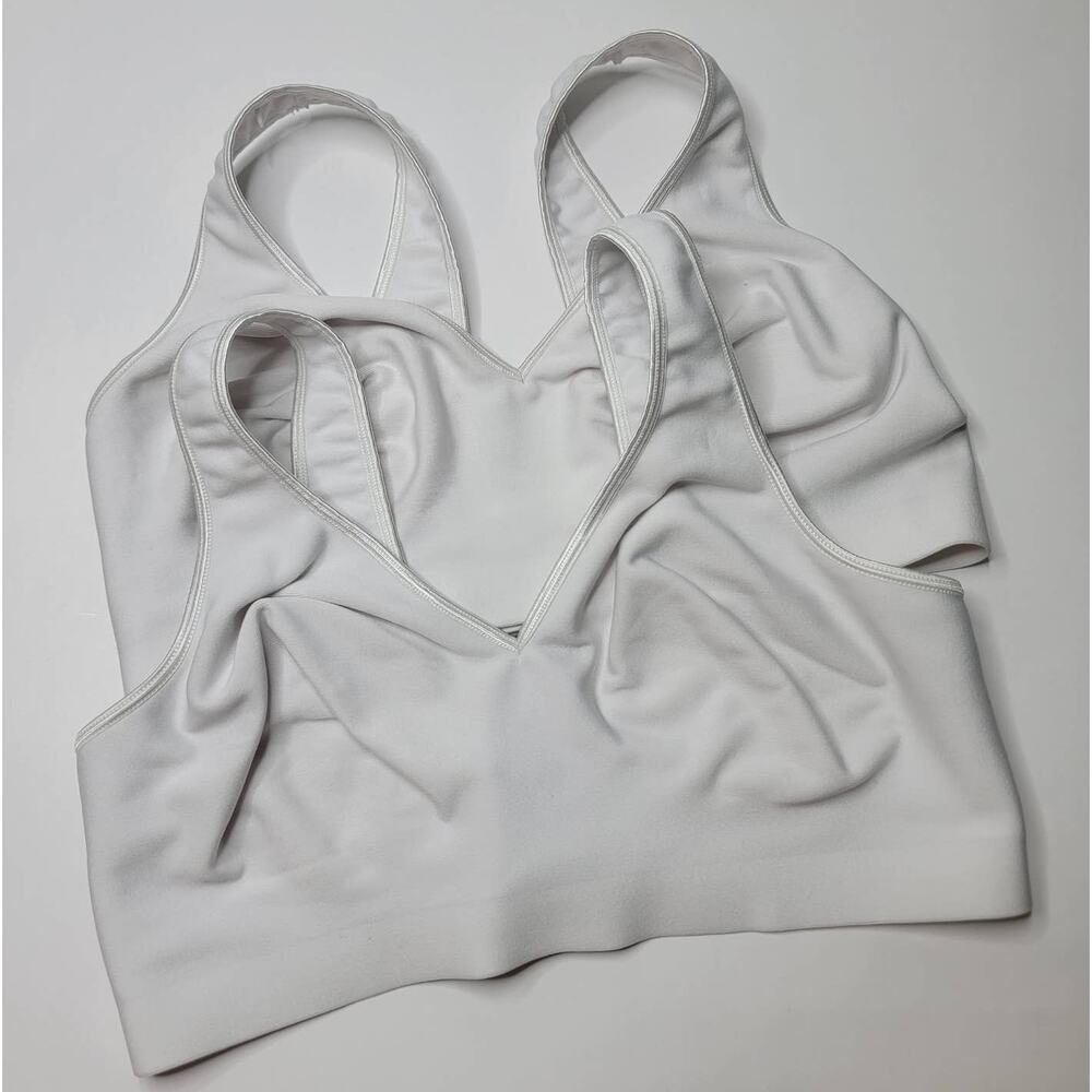 2 White XL Bras - Picture 1 of 4